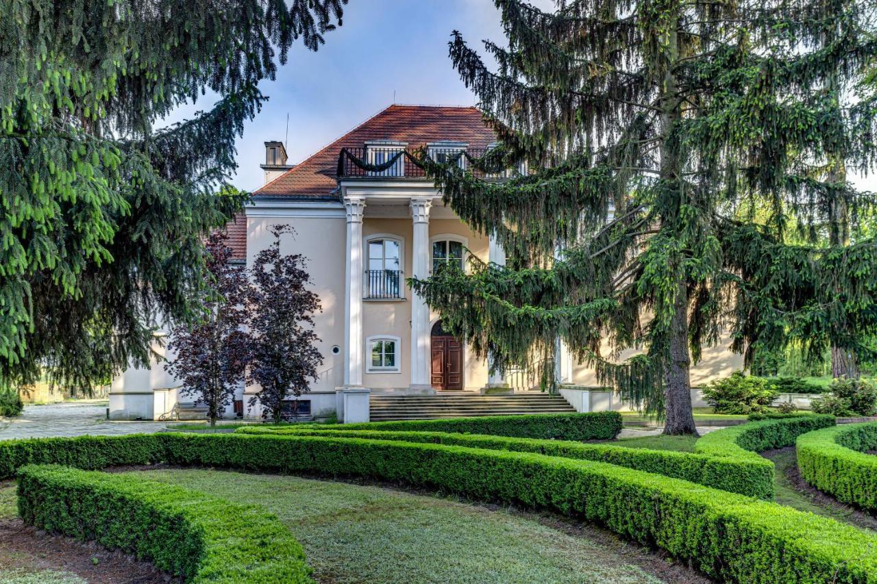Palac W Smoszewie Smoszewo Exterior photo